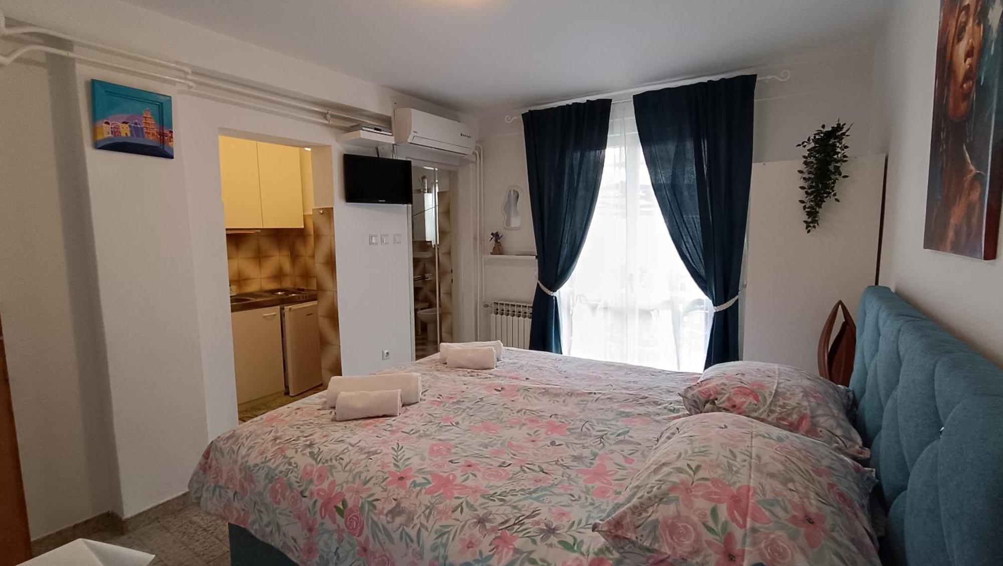 Apartments Gabriela Пореч Екстериор снимка